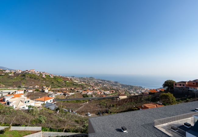 Apartamento em Estreito Câmara de Lobos - Atlantic Heights II by Mill Escapes